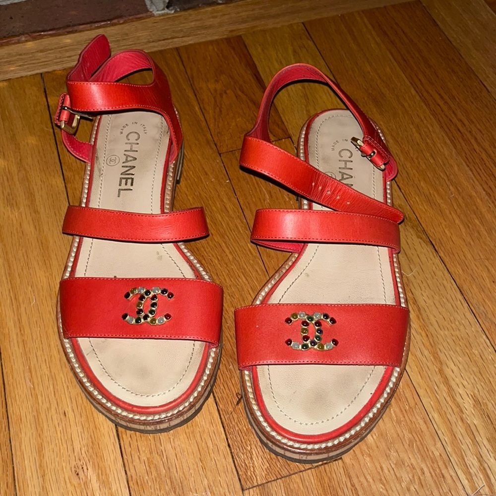 Chanel sandals with jeweled logo detail! Size 38